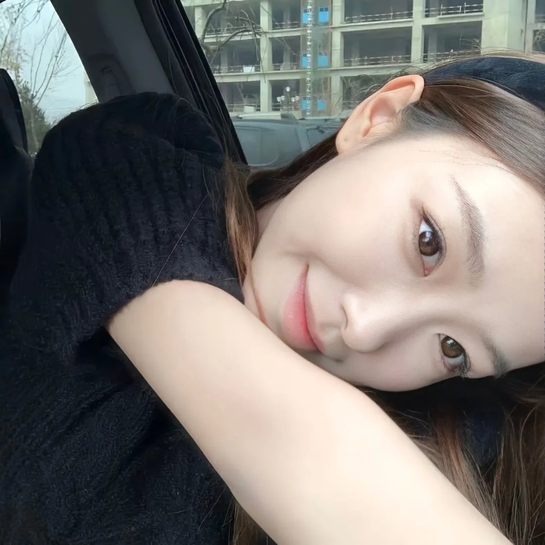 夜深吻唇香海报